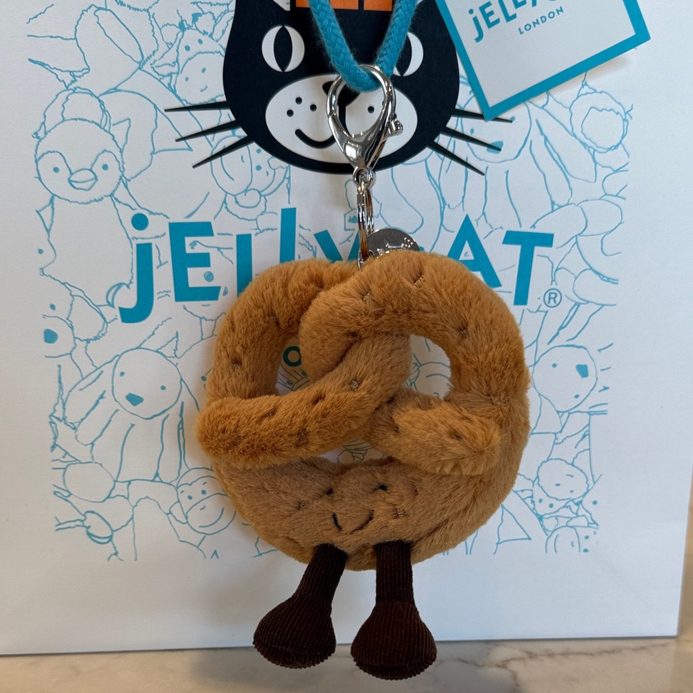Jellycat Pretzel Amusable